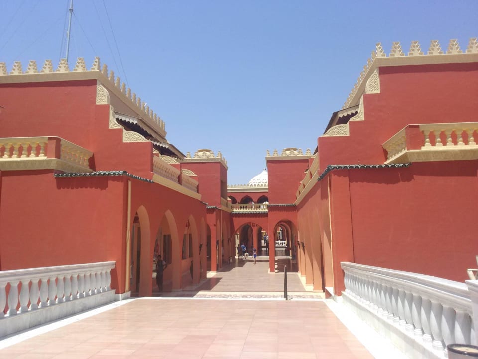 Uliczka Pickalbatros Alf Leila Wa Leila Resort - Neverland Hurghada