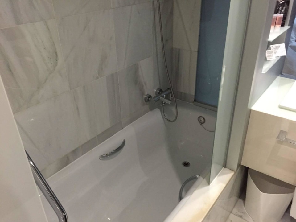 Badezimmer Hotel Masmonzón