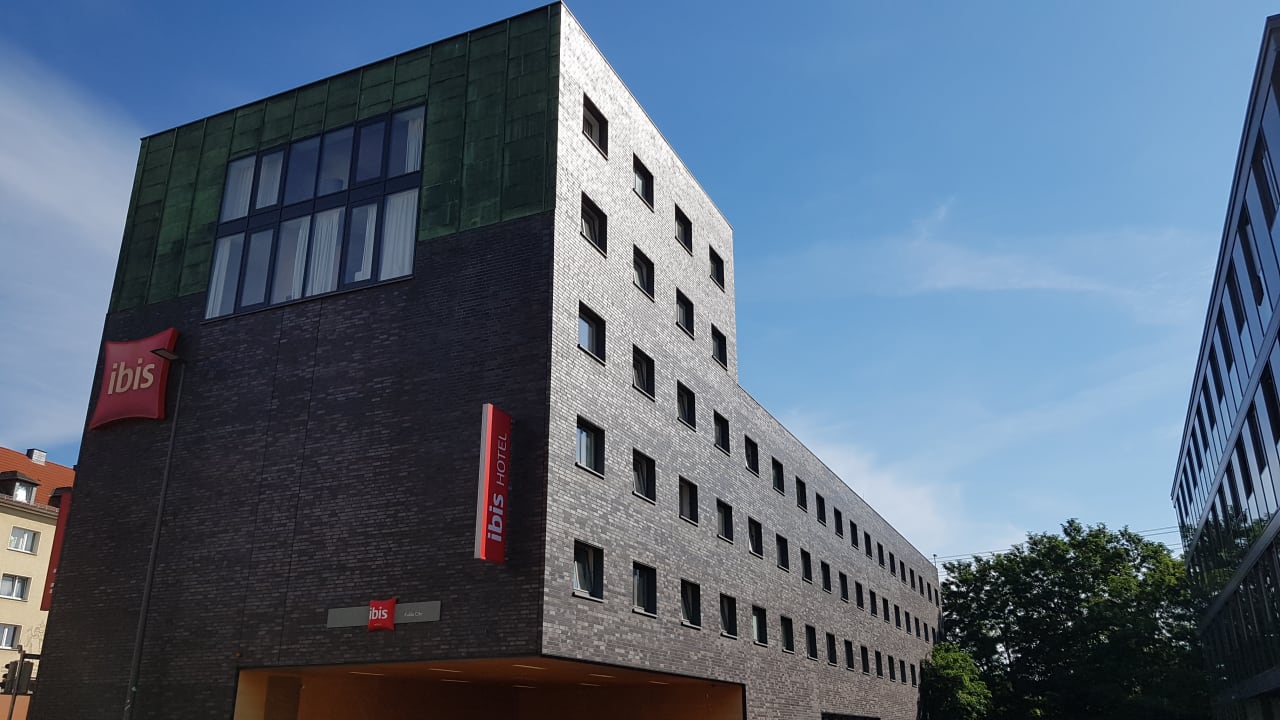 Außenansicht B&B HOTEL Fulda-Hbf