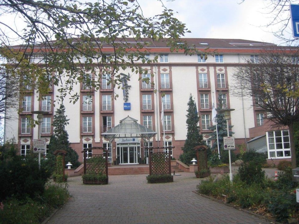Budynek hotelowy - część nowoczesna Radisson Blu Hotel Merseburg