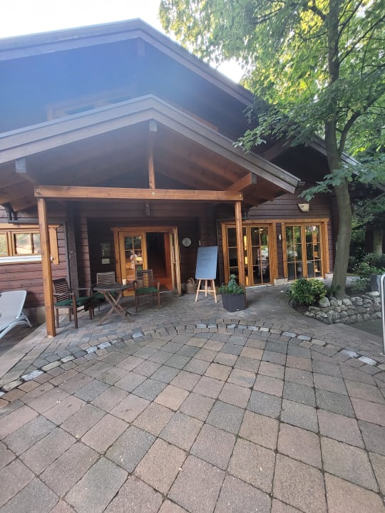 Außenansicht Waldhotel Tannenhäuschen