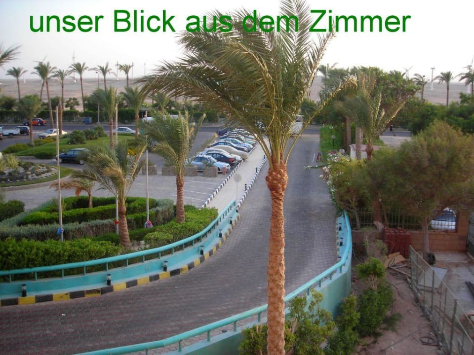Doppelzimmer ohne Balkon mit Blick Landseite Golden Beach Resort