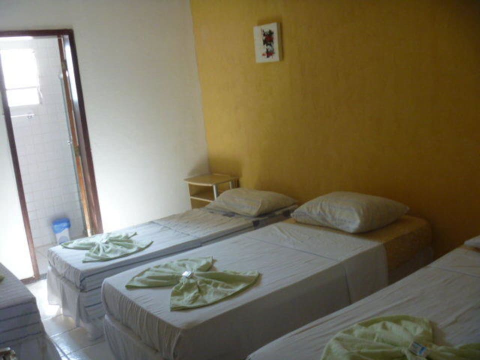 Mehrbettzimmer Cafe Club Hotel