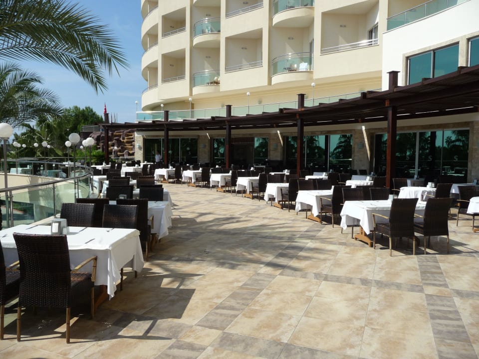Aussenterrasse Saphir Resort & Spa