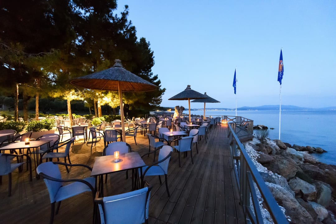 Strand Blue Dolphin Resort Hotel