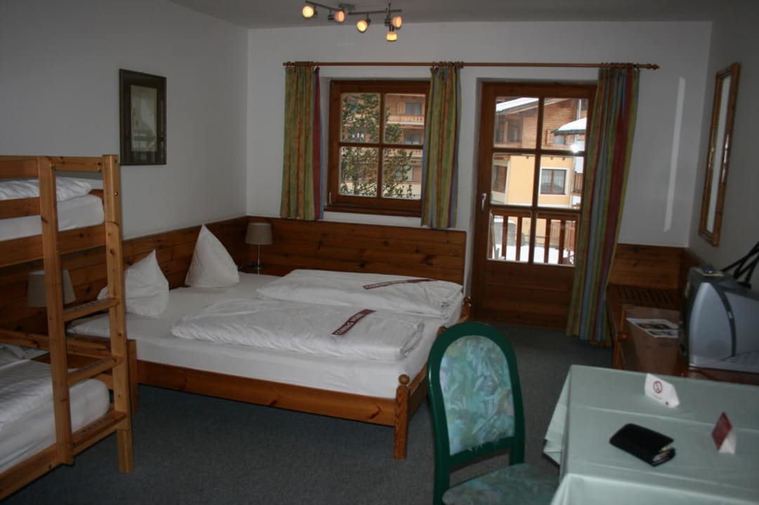 Doppelzimmer mit Stockbett Gut Wenghof - Family Resort