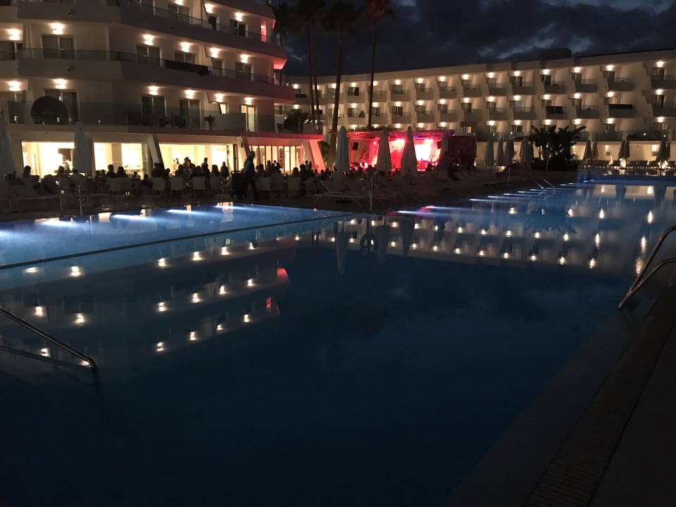 Außenansicht Iberostar Waves Playa de Muro