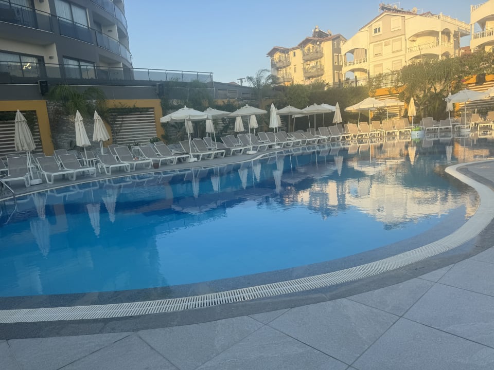 Pool Arnor de Luxe Hotel & Spa