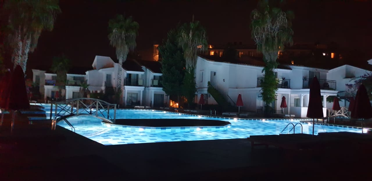 Pool Selectum Family Comfort Side