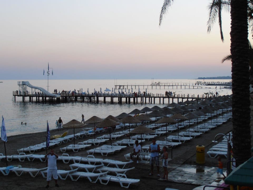 Blick von der Arena zum Steg Saphir Hotel & Villas