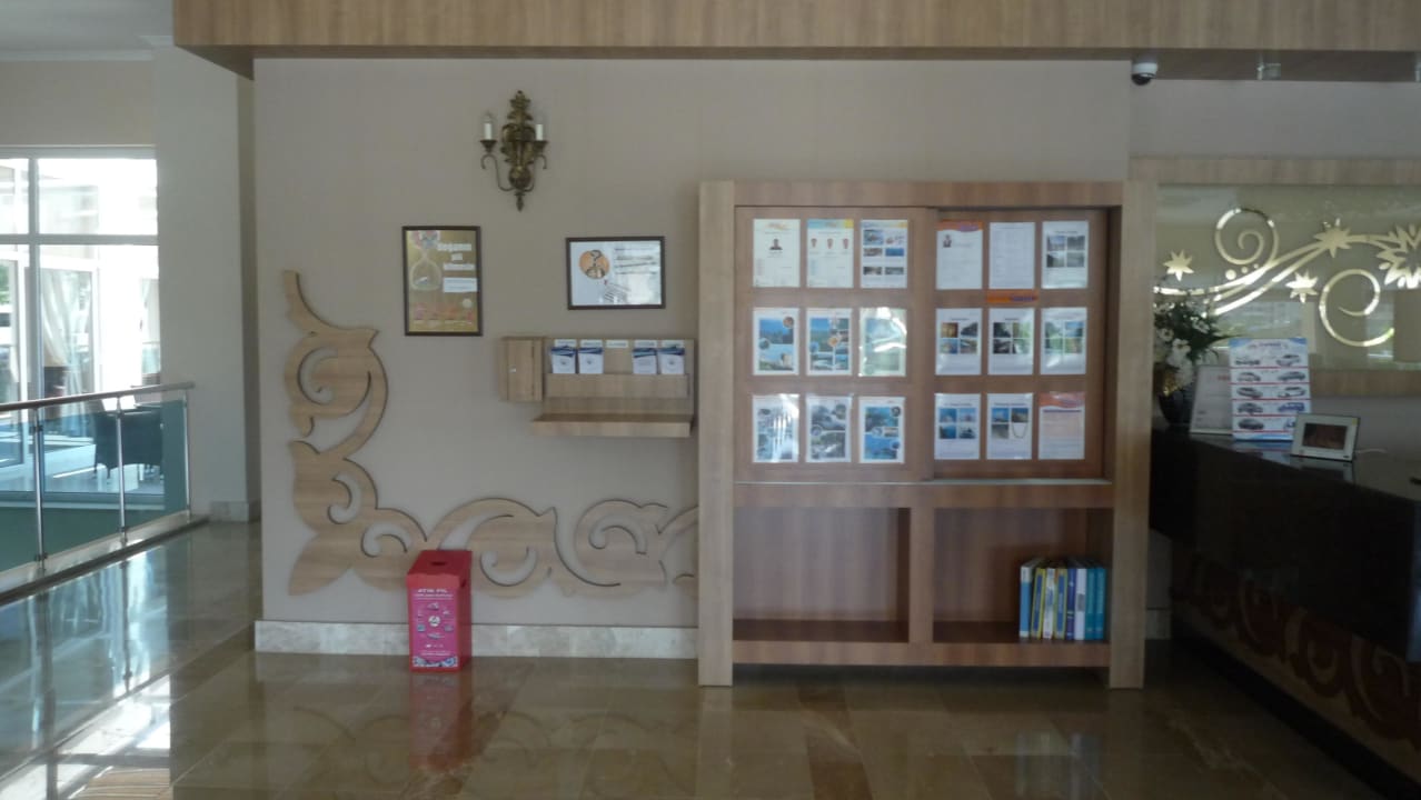 Neben der Rezeption Solivia Hotel