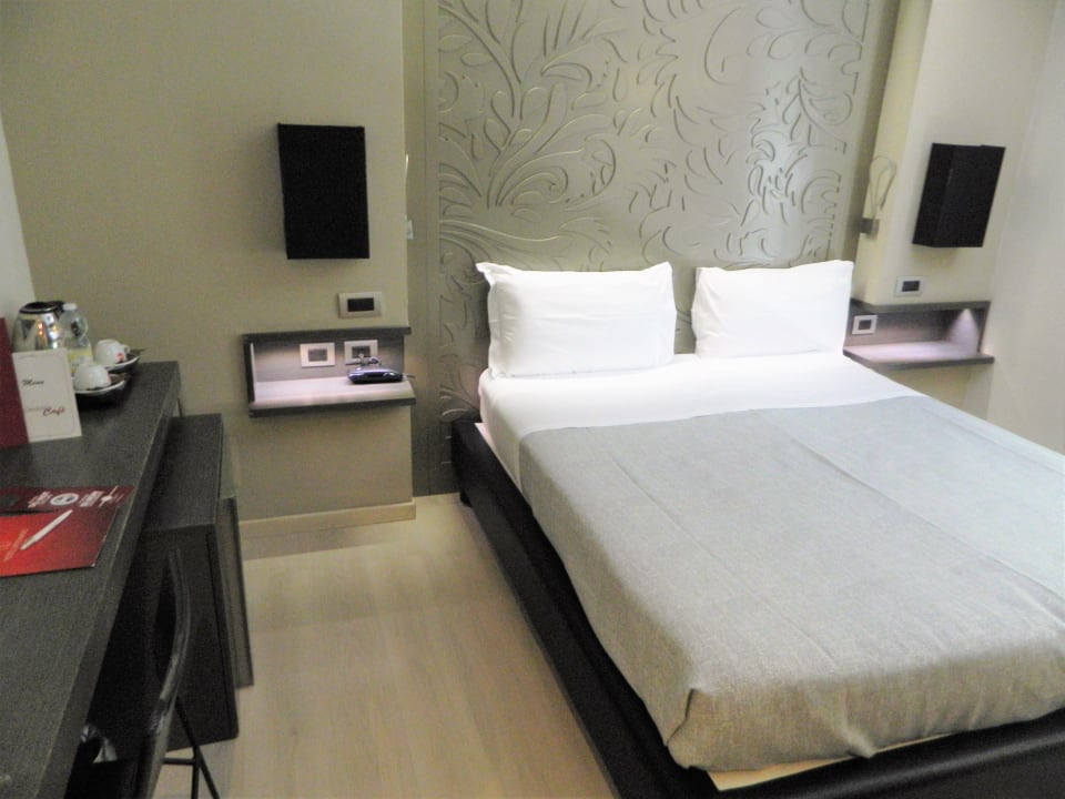 Zimmer Hotel Diplomatic