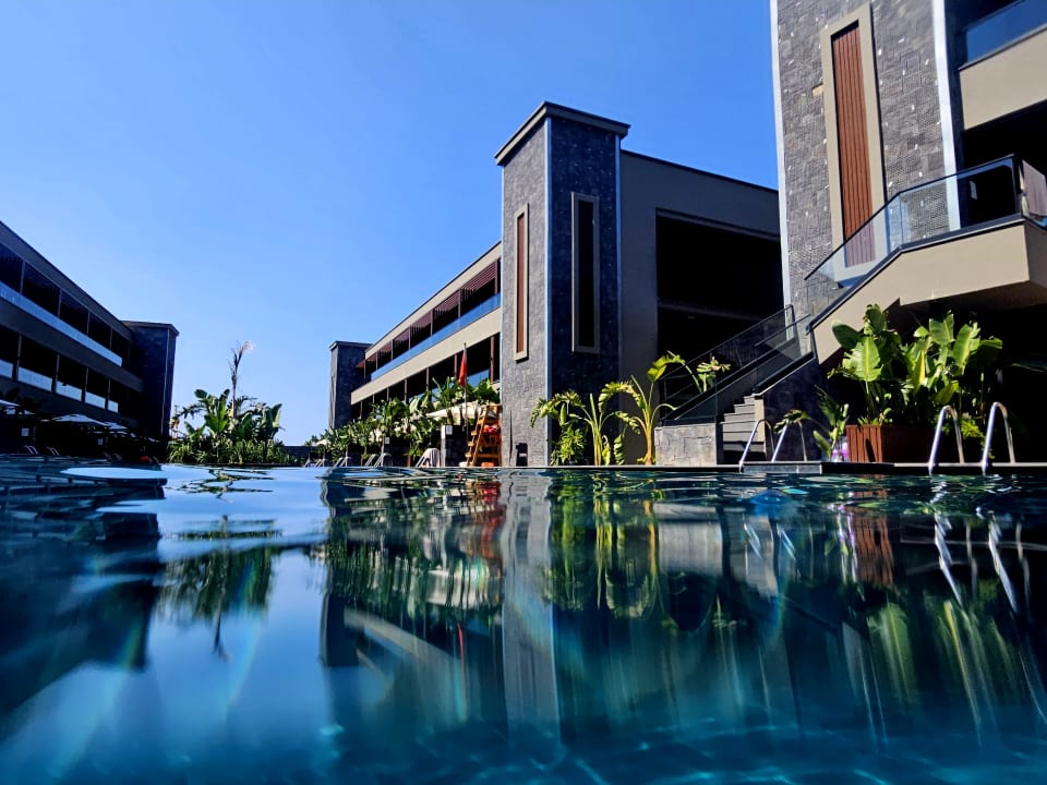 Pool Jacaranda Luxury Resort