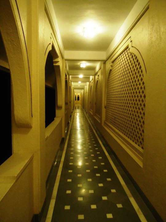 Gang zu den Zimmern Hotel Taj Residency