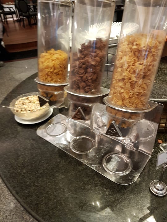 Gastro Hotel Windsor Suites & Convention