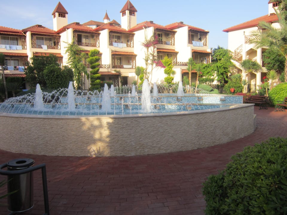 Neuer Springbrunnen Saphir Hotel & Villas