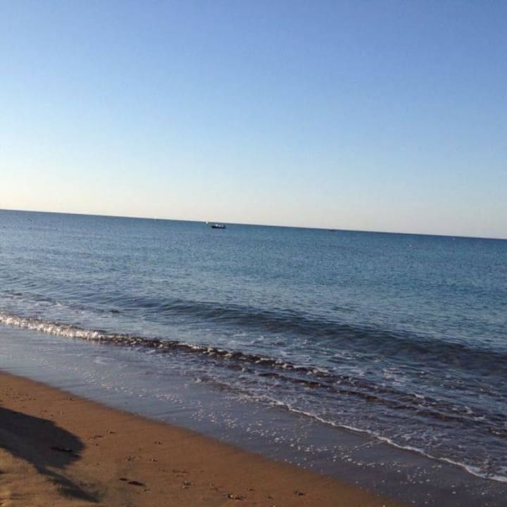 Schöner Strand Royal Atlantis Beach Hotel