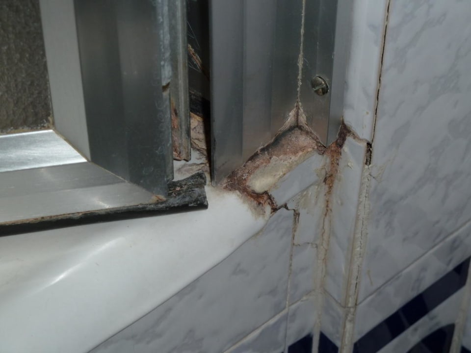 Duschwand mit Vergangenheit Business Resort Parkhotel Werth