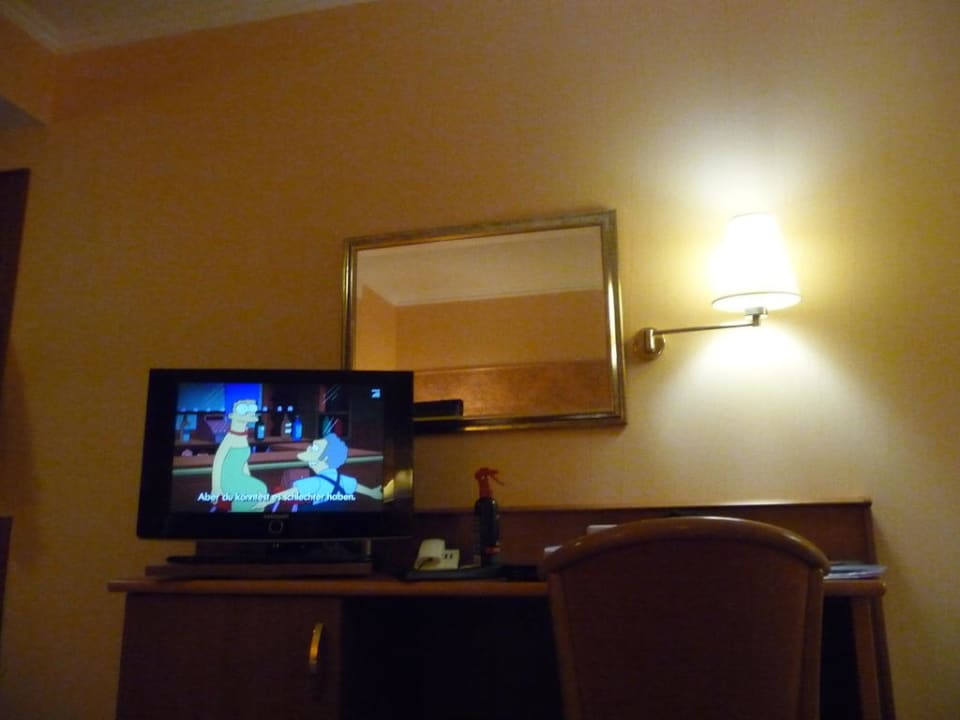 Schreibtisch mit TV Fair Resort