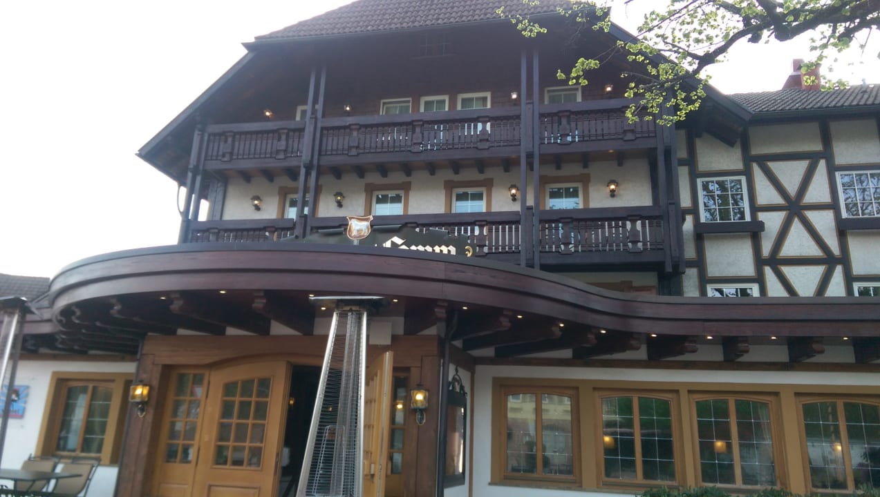 Außenansicht Hotel Lamm - Mitteltal