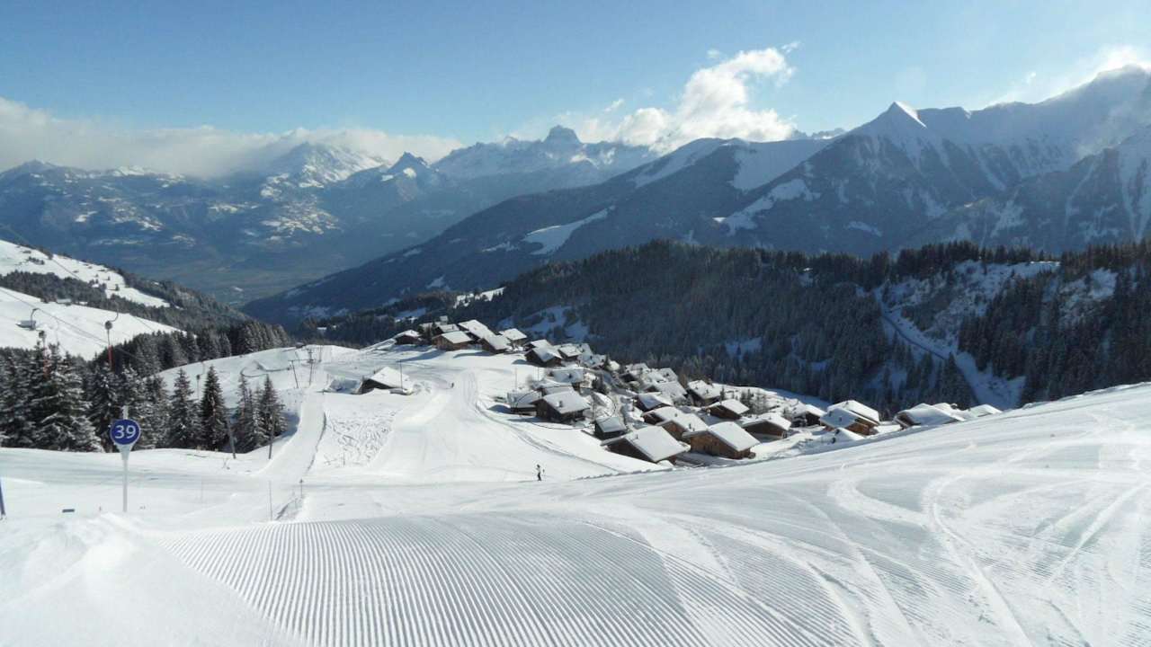 Blick aufs Chalet (markiert) Chalet Clarines