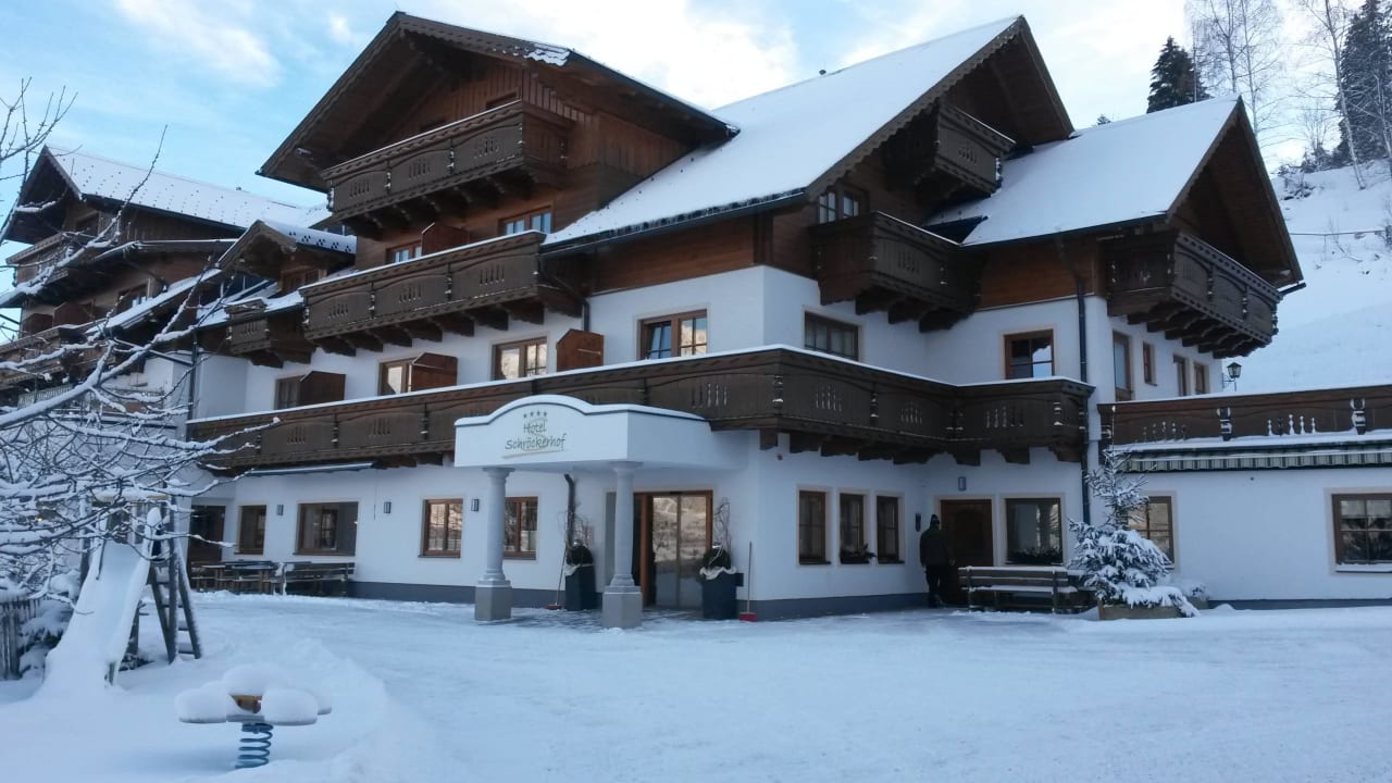 Hotel "von vorne" Hotel Schröckerhof