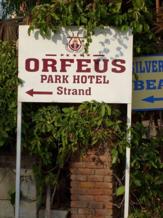 ...auf dem Weg zum Strand Hotel Orfeus Park