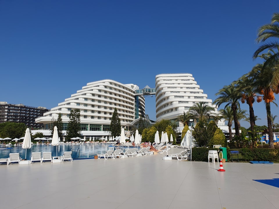 Außenansicht Hotel Miracle Resort