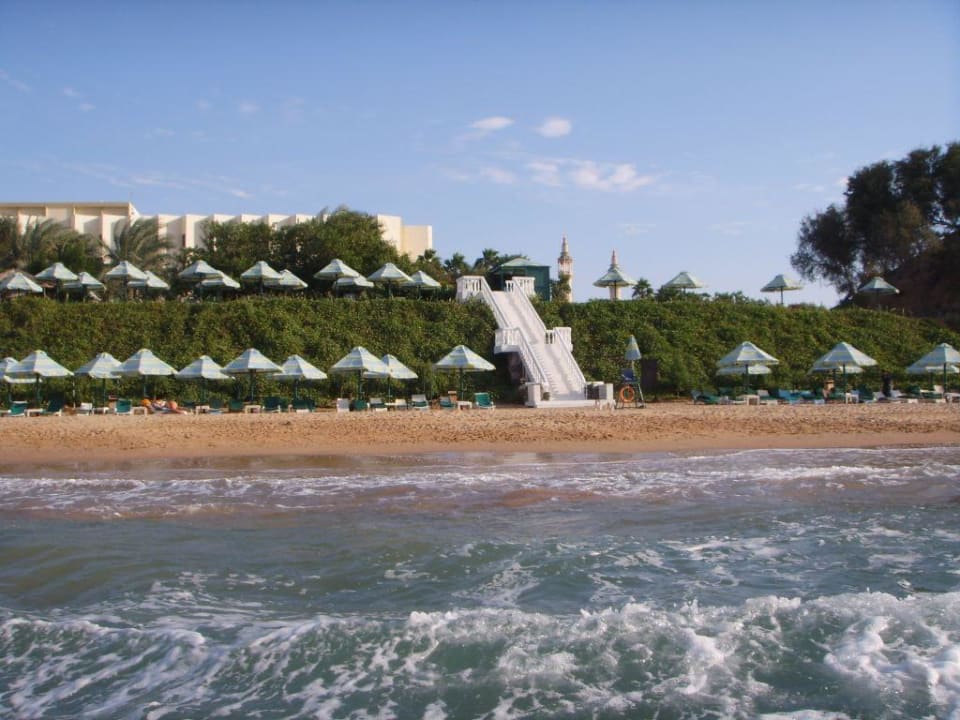 Strand BM Beach Hotel