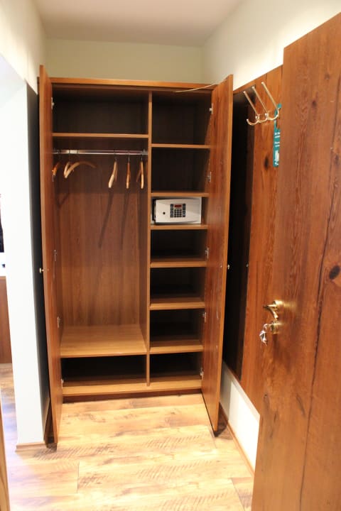 Schrank Sackmann Wanderhotel