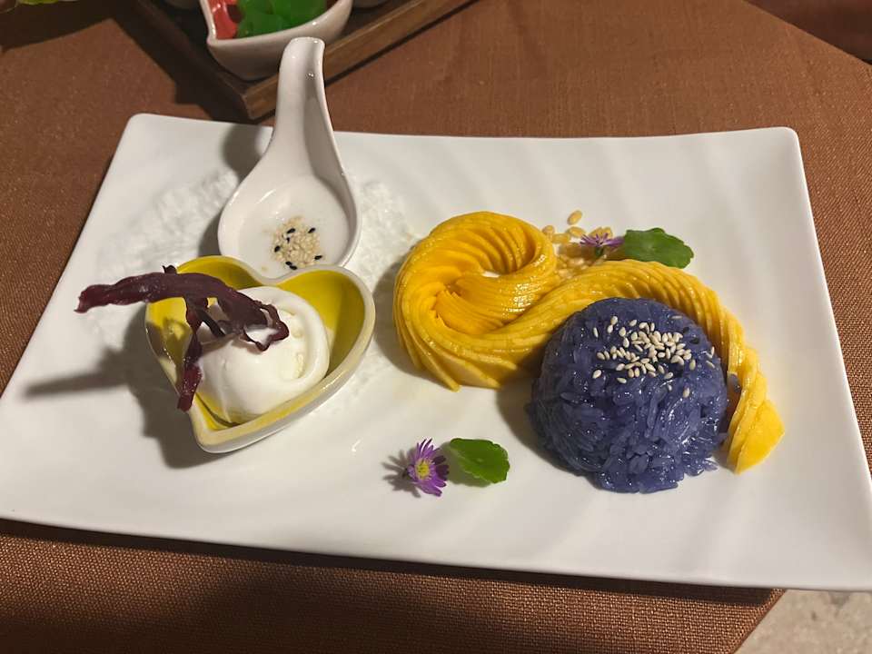 Gastro Island Escape Burasari