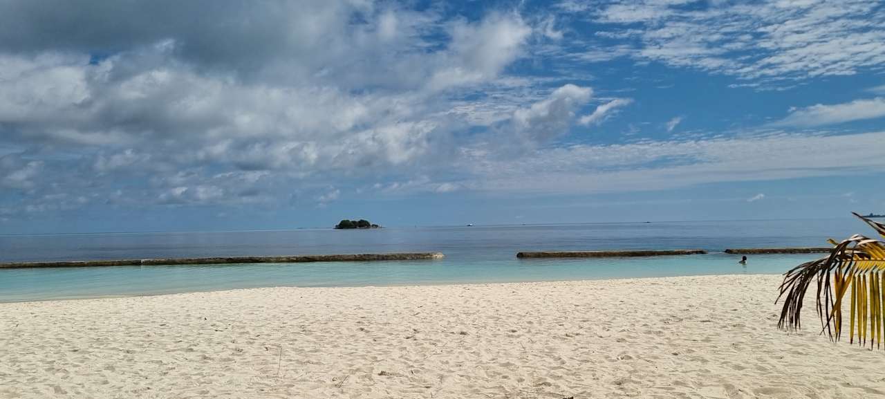 Strand Ellaidhoo Maldives by Cinnamon