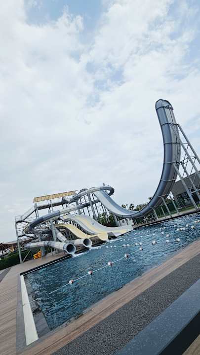 Pool Jacaranda Luxury Resort