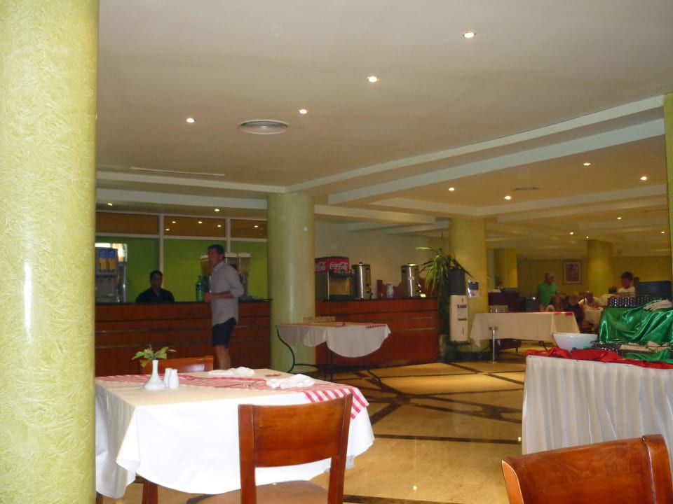 Hauptrestaurant Malikia Resort Abu Dabbab