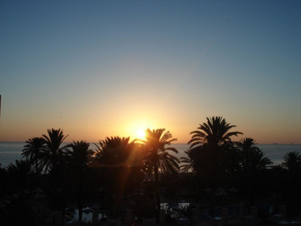 Sonnenaufgang (Ausblick Doppelzimmer, 2. Etage) El Ksar Resort & Thalasso