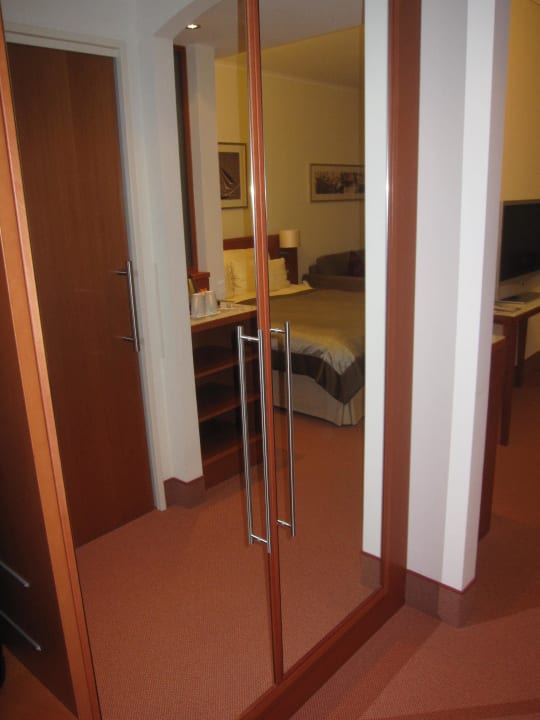 Spiegelschrank ATLANTIC Hotel Wilhelmshaven