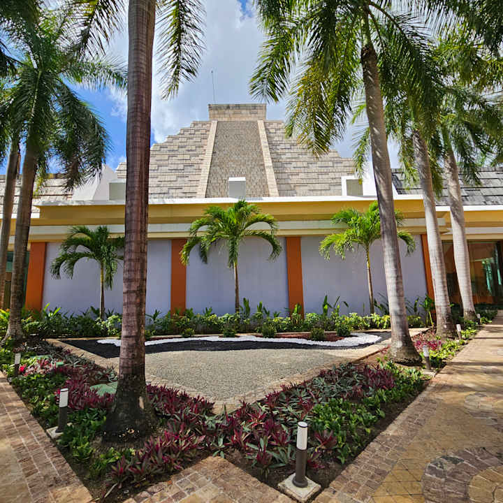 Außenansicht Iberostar Selection Paraiso Maya Suites