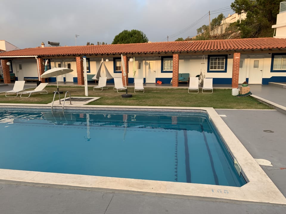 Pool Zulla Nazare's Surf Village