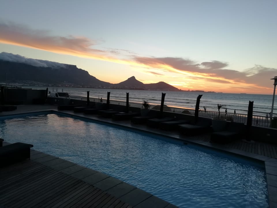 Pool Lagoon Beach  Hotel & Spa