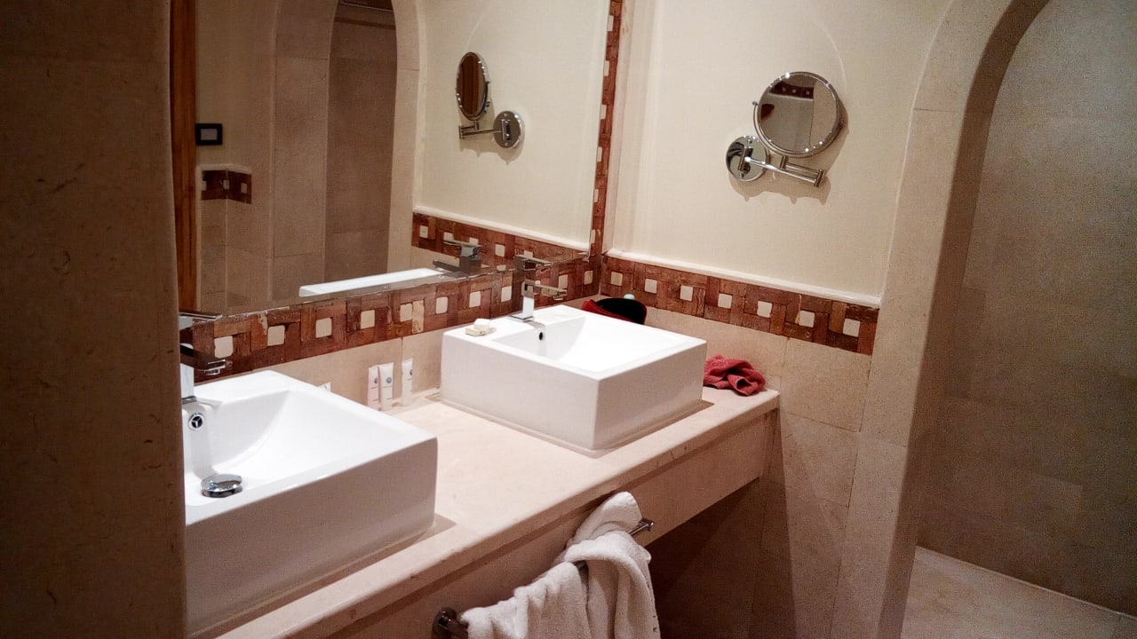 Zimmer Siva Grand Marina