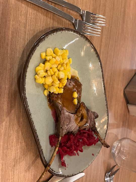 Gastro Jacaranda Luxury Resort