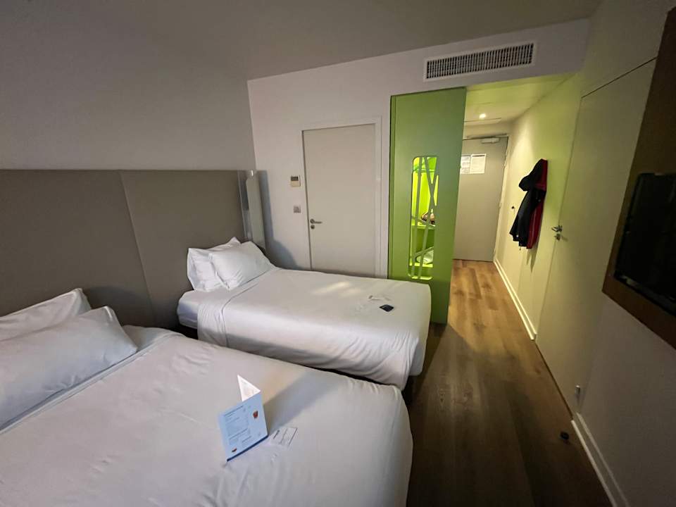 Zimmer Hotel Campanile Carcassonne Est - La Cité