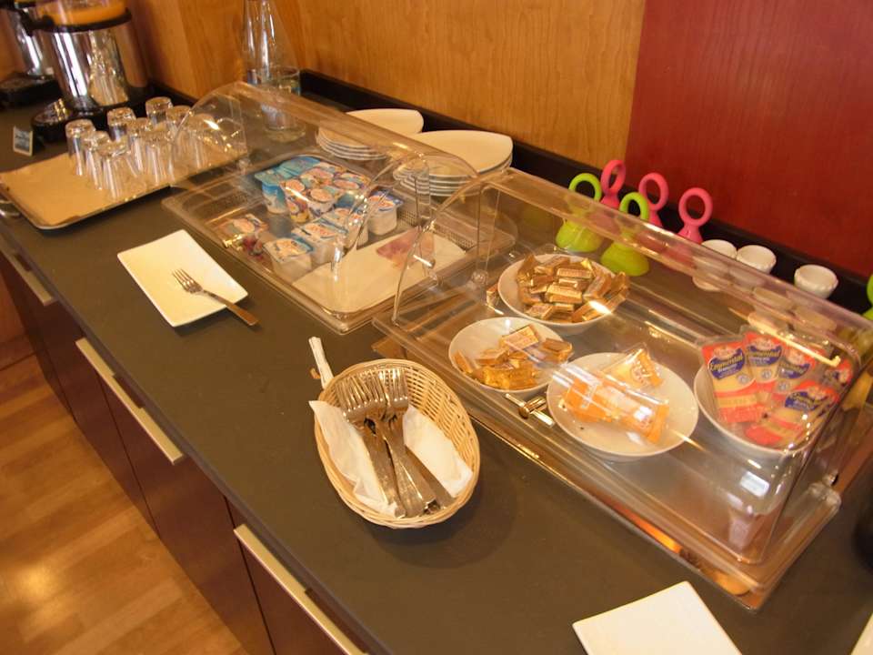 Frühstück Hotel Escale Oceania Vannes