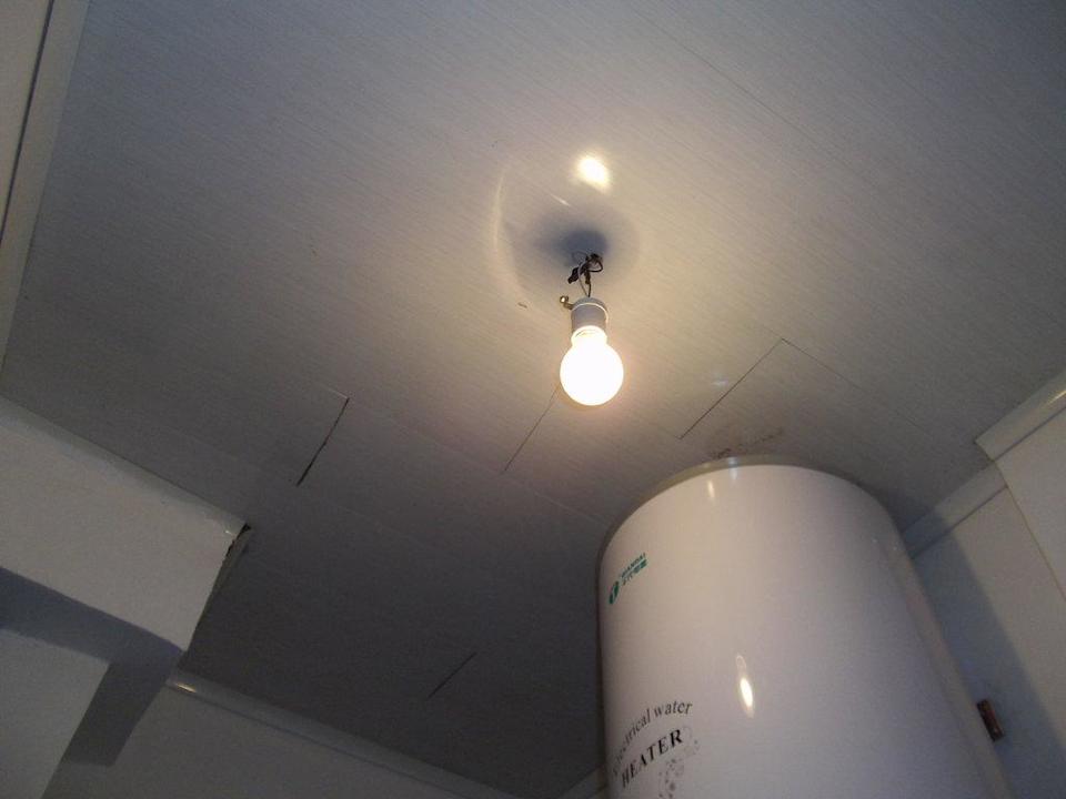 Bad (Decke und Beuler) Sunny Side Hotel