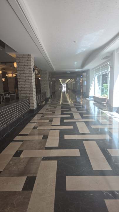 Lobby Crystal Waterworld