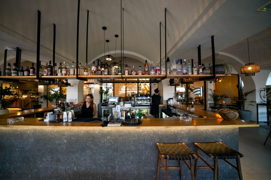 Gastro Sentido More Meni Residence & Suites