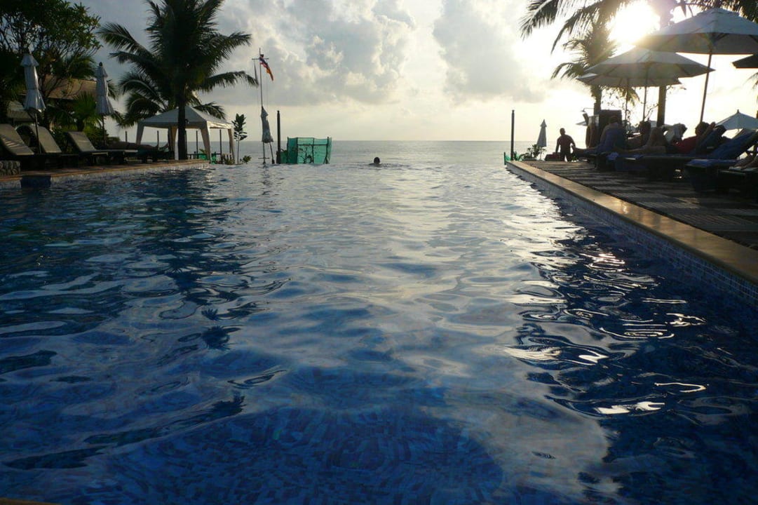 Infinitipool La Flora Khao Lak