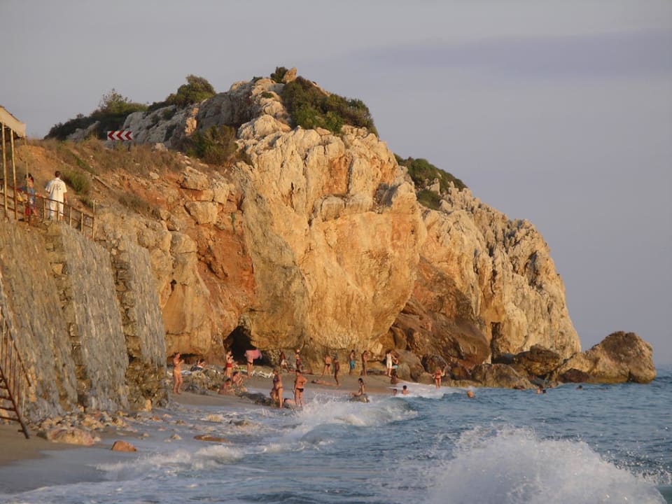 Blick zum guten Strandstück Club Hotel Mirabell