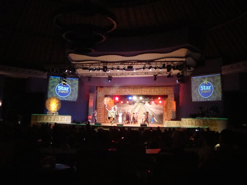 Abendshow Iberostar Selection Paraiso Maya Suites