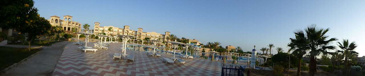 Rundblick Pensée Royal Garden Beach Resort